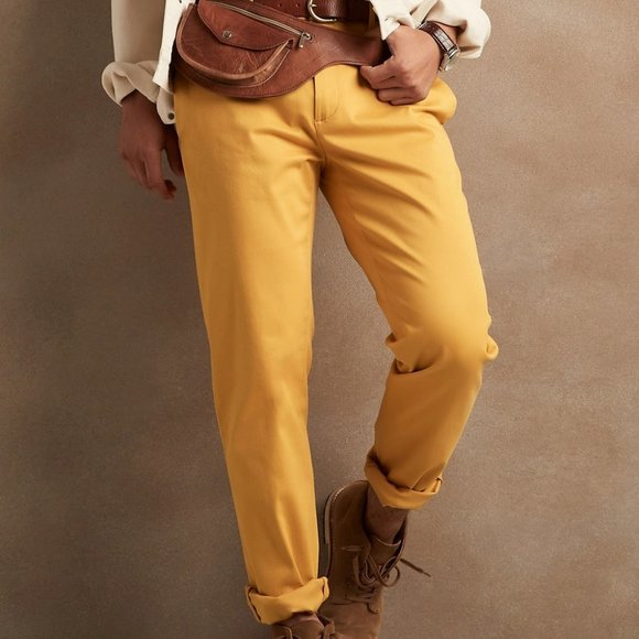 Banana Republic Mason Athletic Tapered Rapid Movement Yellow Chino